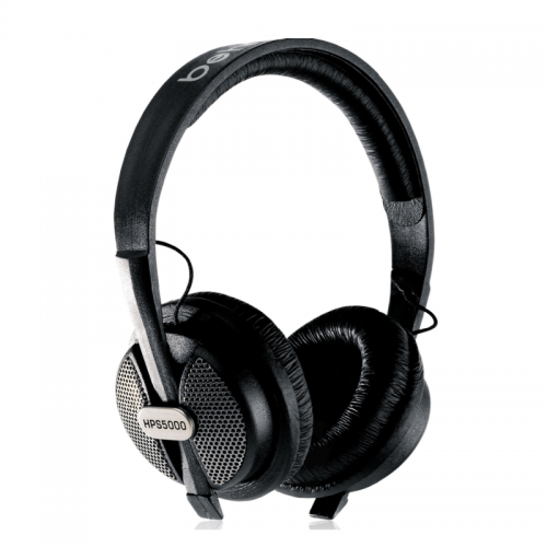 Behringer U-Phoria Studio